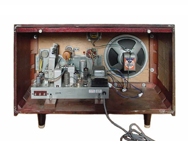 Toshiba 真空管　ラジオ　RADIO マツダラジオ　メジロ　6RC-71 Toshiba 真空管 ラジオ RADIO マツダラジオ メジロ 6RC-71 - メルカリ